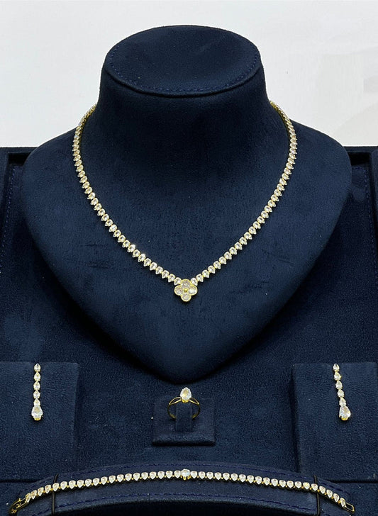 Clover Crystal Pendant Jewelry Set
